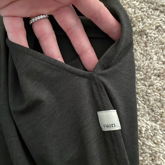 Vuori Womens Jumpsuit Lux Henley - with pockets! - Picture 8 of 8